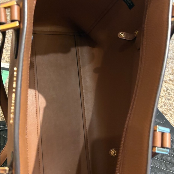 Michael Kors 3 in 1 Tote - Picture 5 of 16